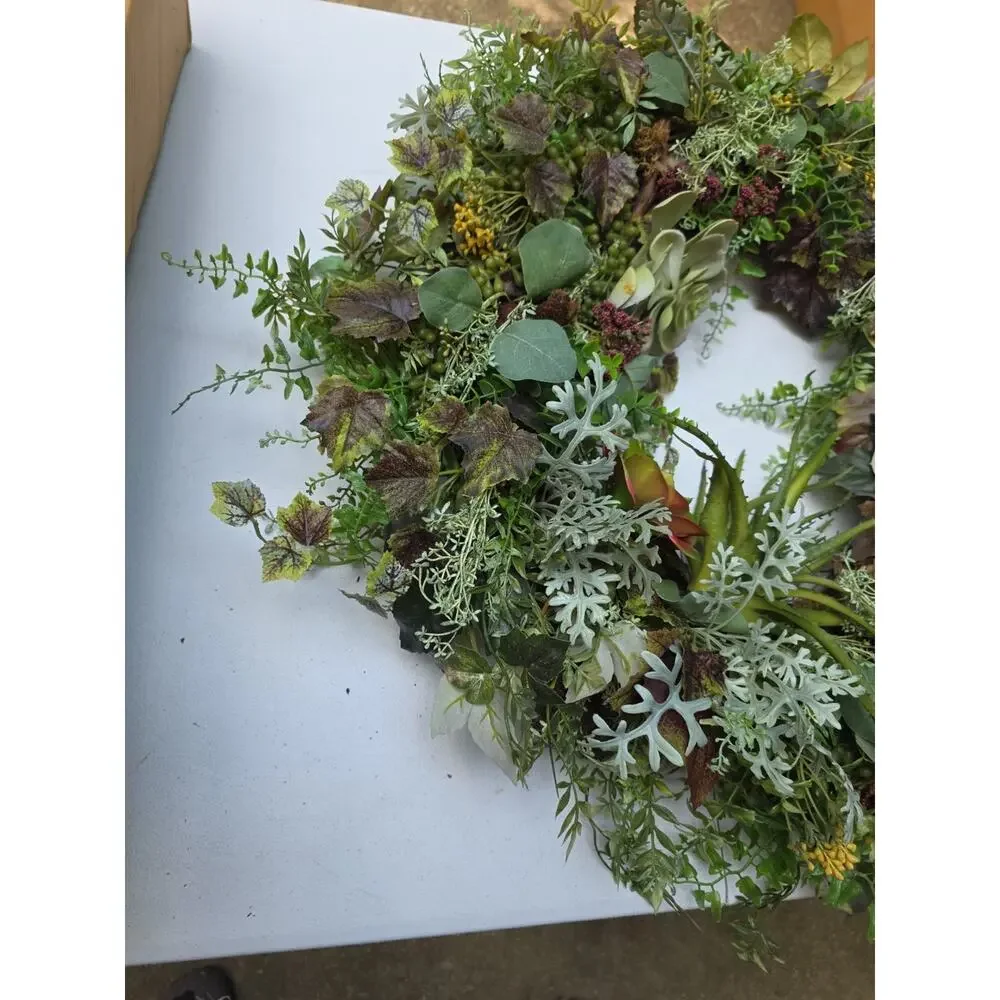 Succulent Green Wreath Eucalyptus 30
